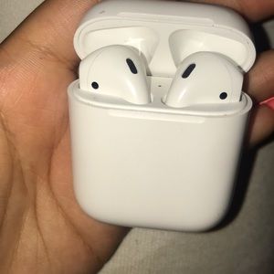 Barley used new airpods